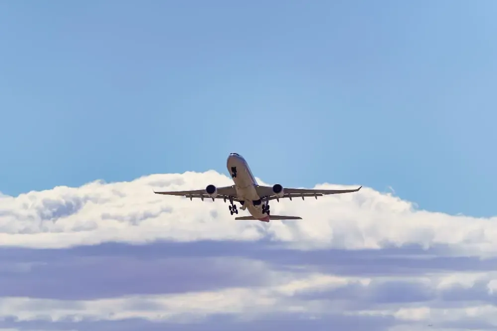 Airlines to Medellín for medical treatments